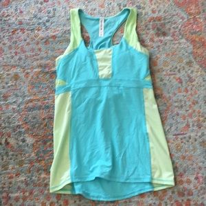 Kyodan Workout top with built in cups size large
